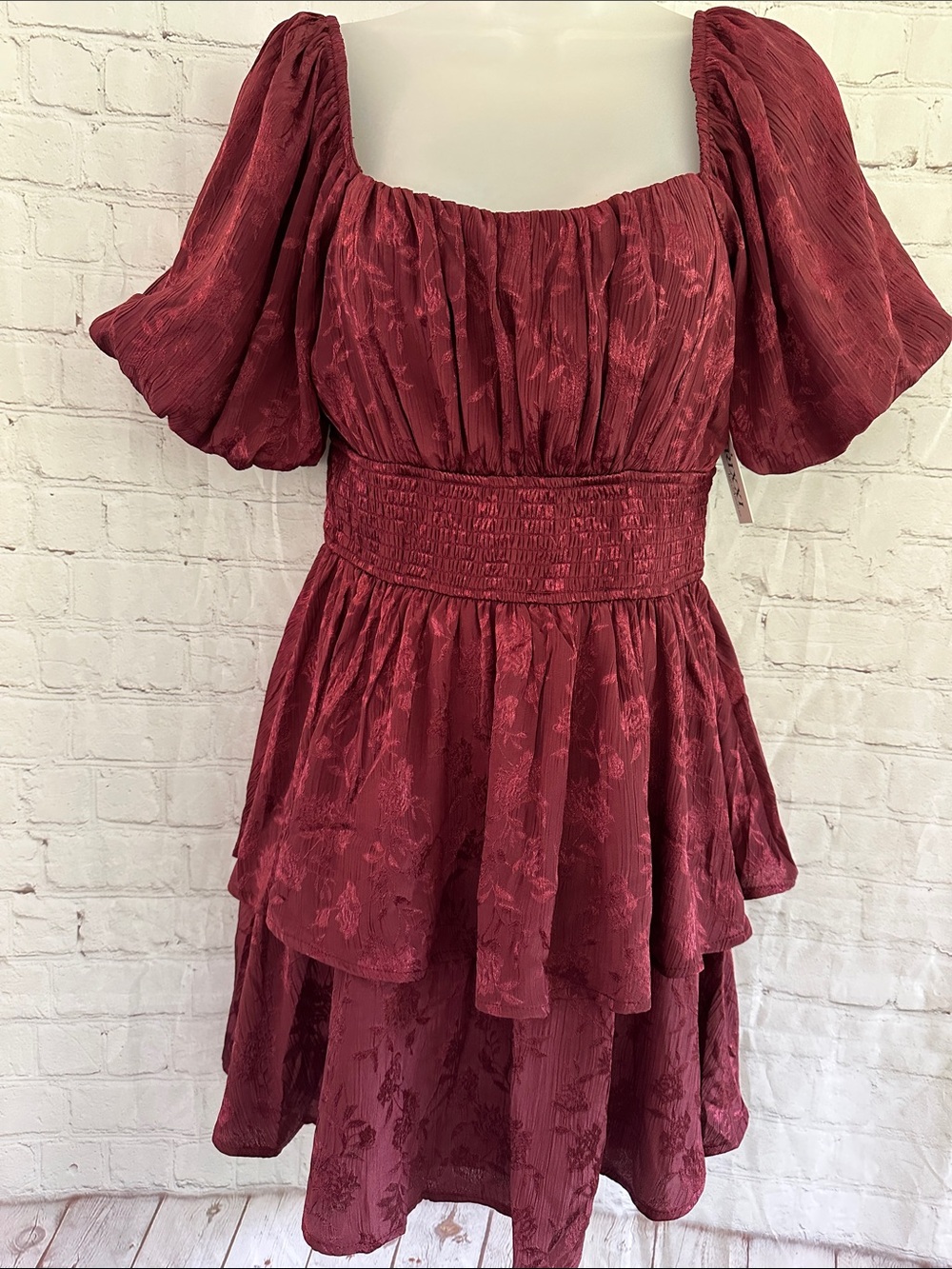 Trixxi NWT Burgundy Puff Sleeve Tiered Dress size S